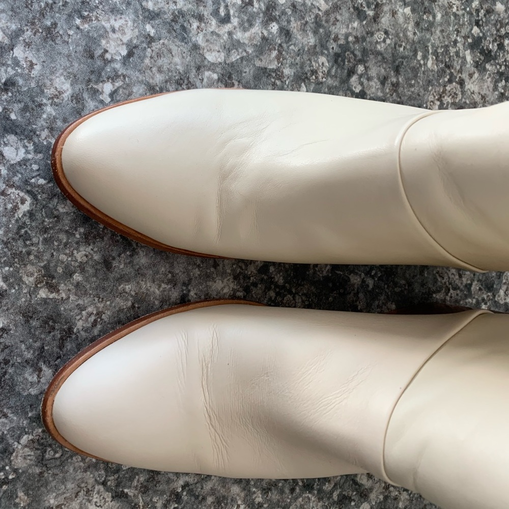 Nisolo Dari white leather ankle boot in Bone, size 9 - Picture 2 of 5